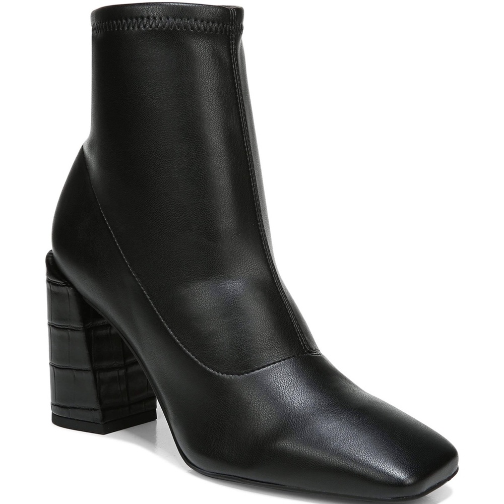 Franco Sarto 🎈Harmony square  toe faux leather